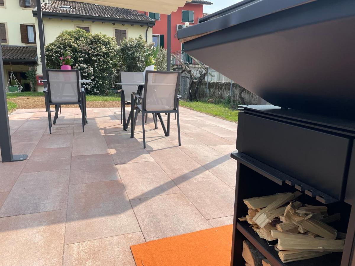 Agriturismo Al Tralcio Valeggio sul Mincio Bagian luar foto