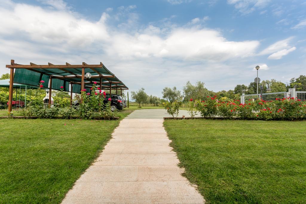 Agriturismo Al Tralcio Valeggio sul Mincio Bagian luar foto
