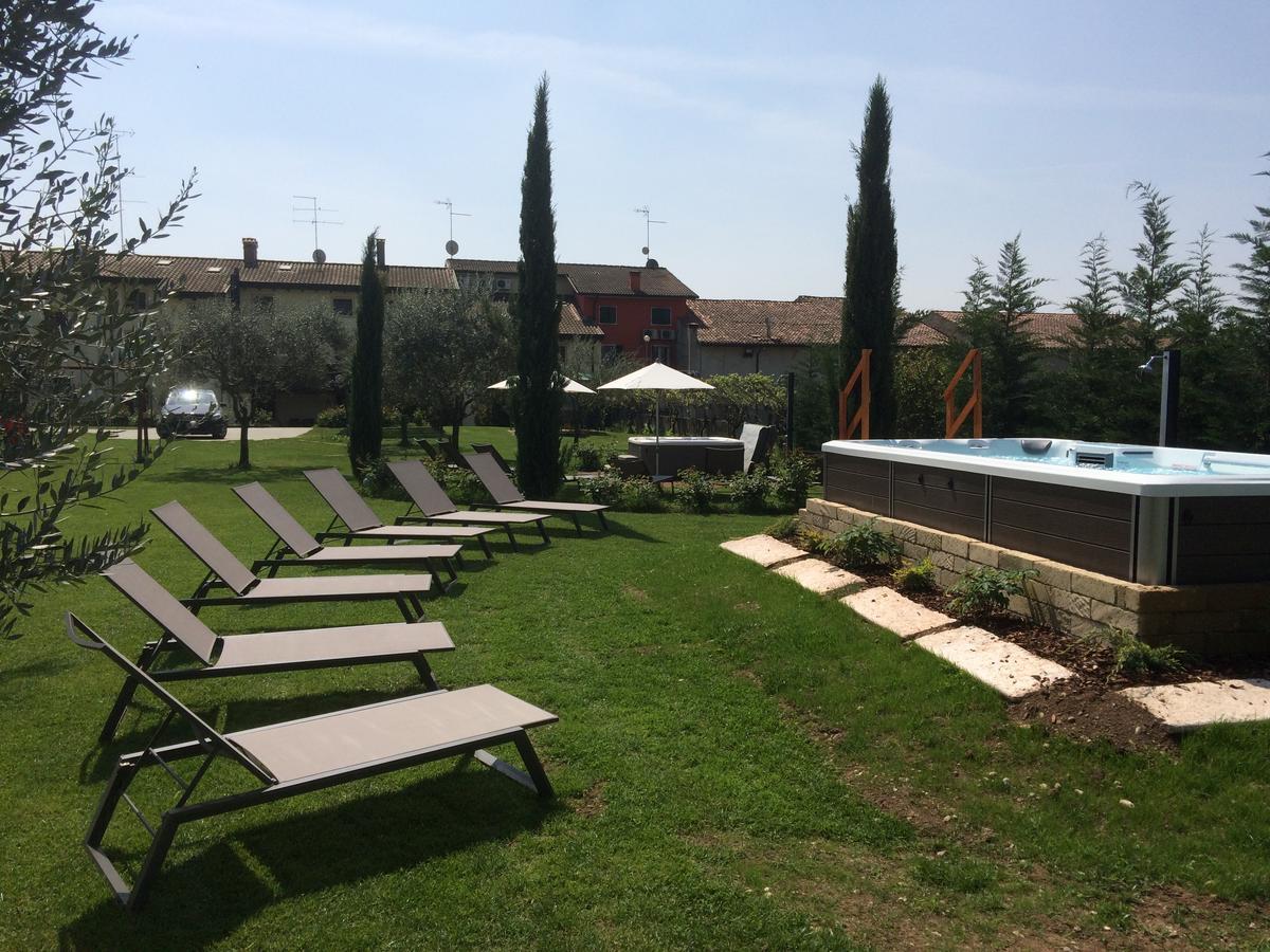 Agriturismo Al Tralcio Valeggio sul Mincio Bagian luar foto