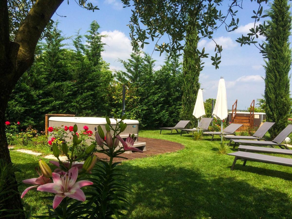Agriturismo Al Tralcio Valeggio sul Mincio Bagian luar foto
